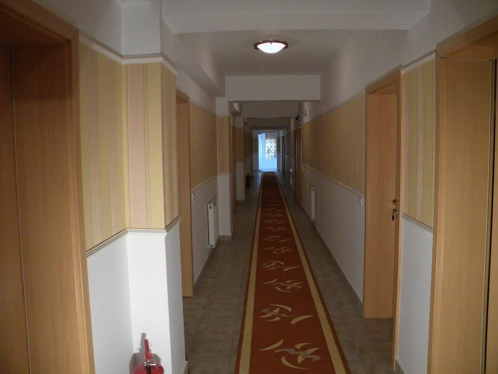 טימישוארה Hotel Vila Veneto מראה חיצוני תמונה