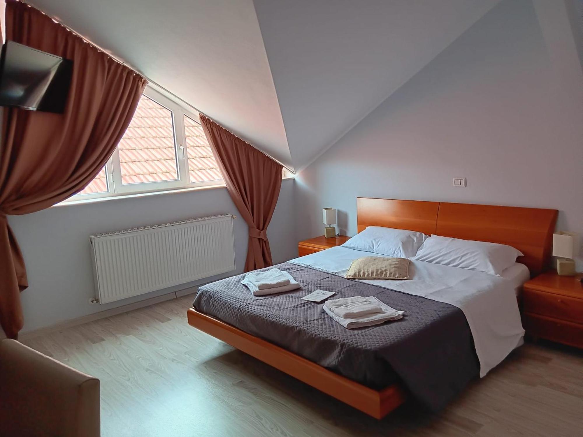 טימישוארה Hotel Vila Veneto מראה חיצוני תמונה
