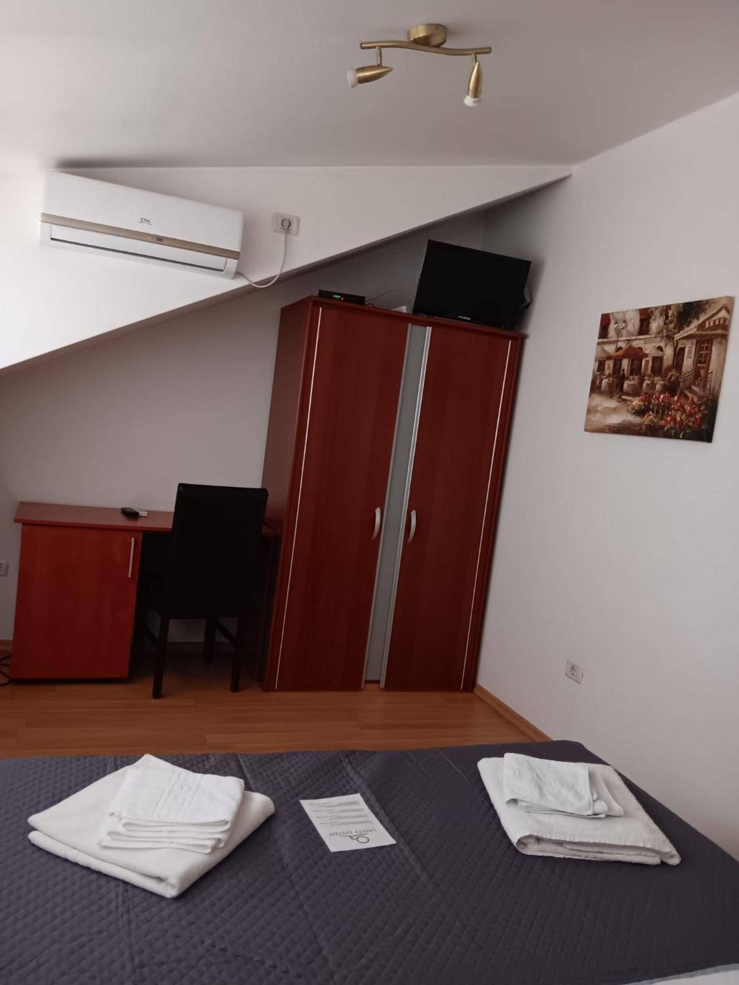 טימישוארה Hotel Vila Veneto מראה חיצוני תמונה