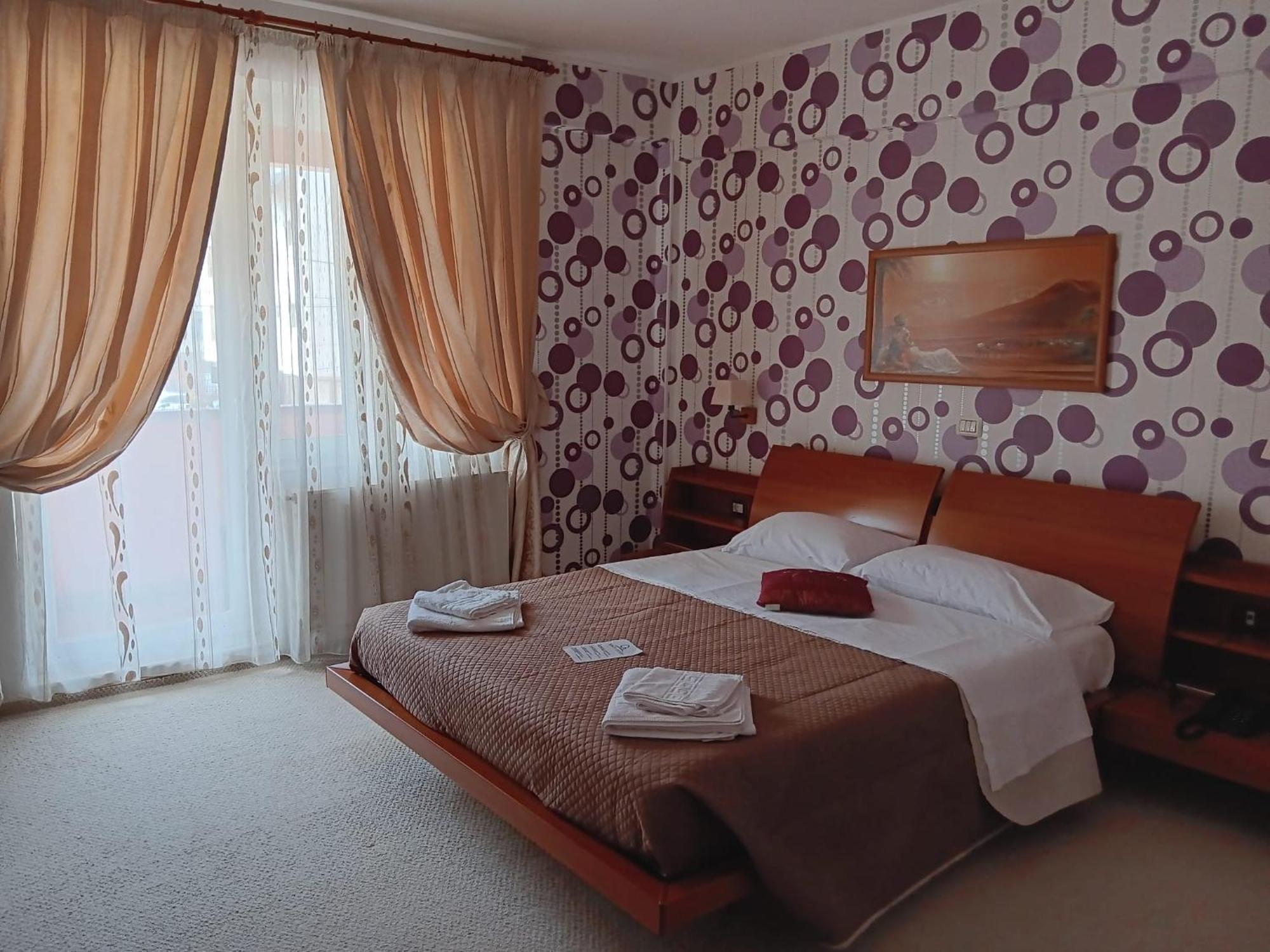 טימישוארה Hotel Vila Veneto מראה חיצוני תמונה