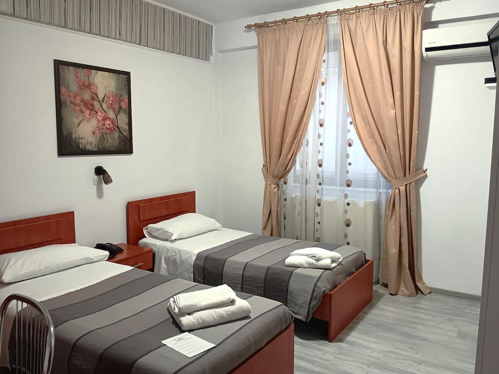 טימישוארה Hotel Vila Veneto מראה חיצוני תמונה