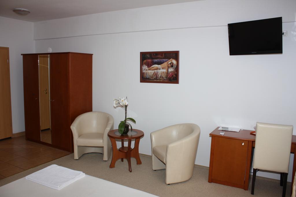 טימישוארה Hotel Vila Veneto חדר תמונה